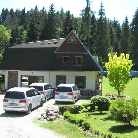 Penzion Pod Dobakom Lazisko Exterior foto